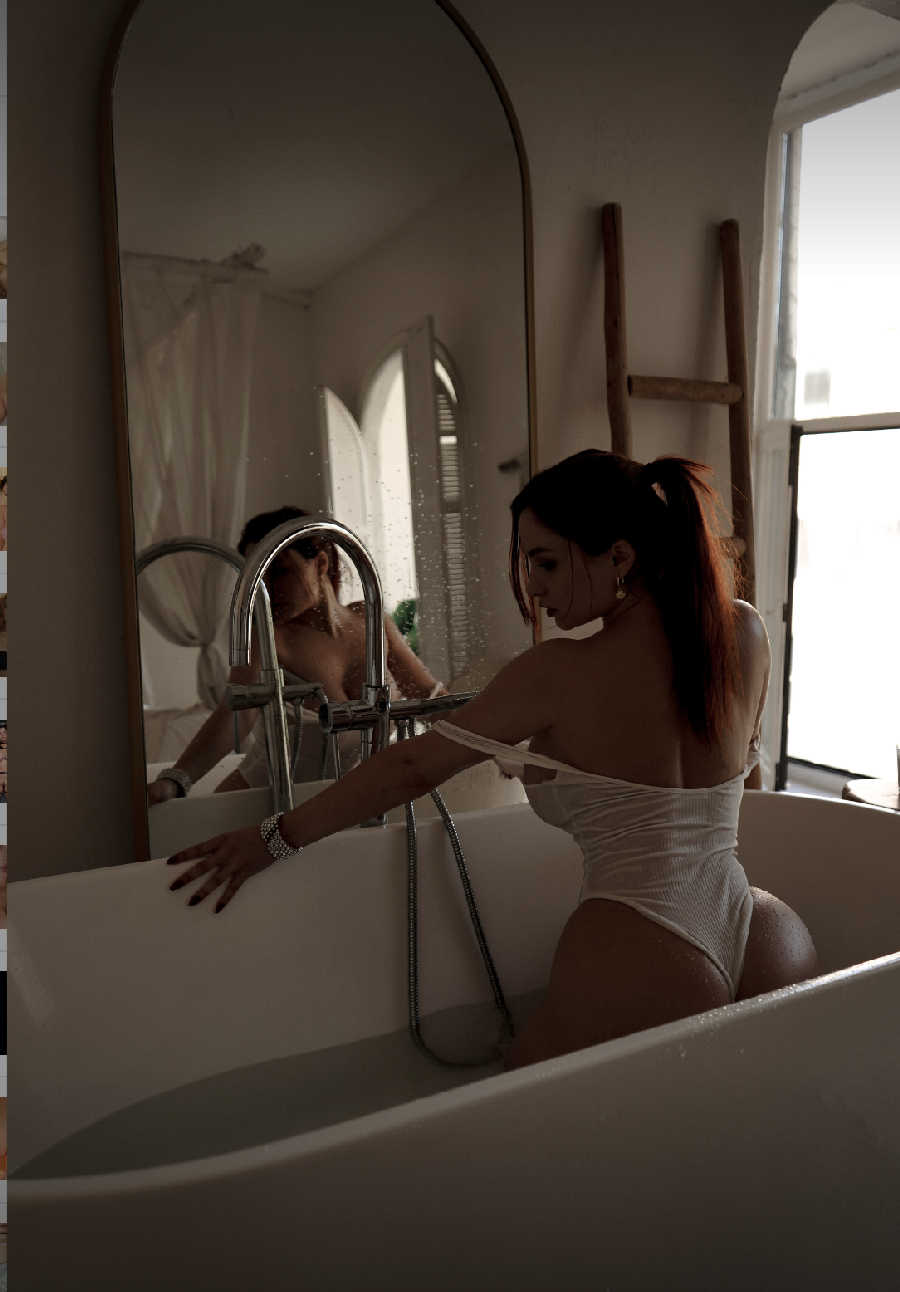 A playful frame from Miranda Faith nude — online in Puducherry